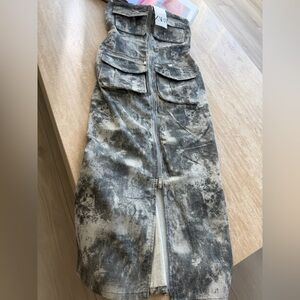 Zara Cargo Camo Printed Grey and White Pencil Skirt